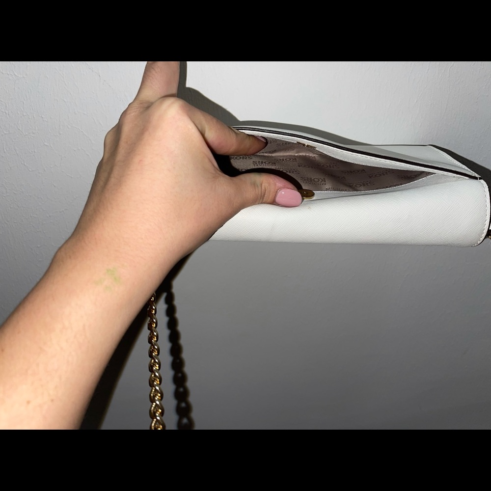 Michael Kors white evening bag - Picture 6 of 7